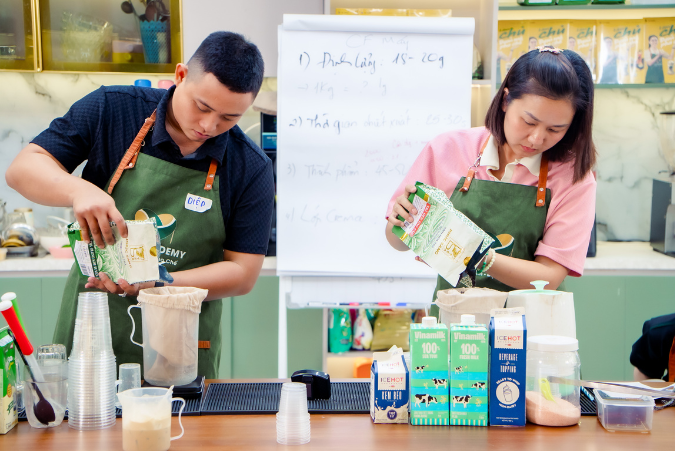 Vì sao hàng trăm quán F&B chọn Trà Phúc Sang?​