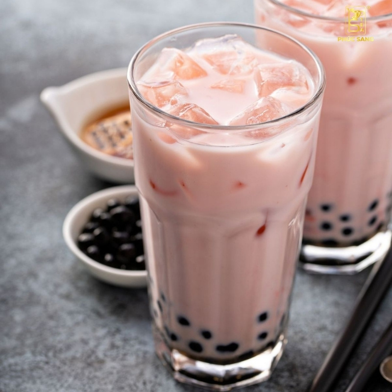 Các bước làm trà sữa vị dâu với trà túi lọc