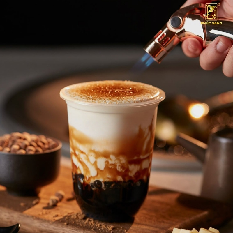 Cách pha Trà sữa kem trứng nướng đậm vị Cách pha Trà sữa kem trứng nướng đậm vị